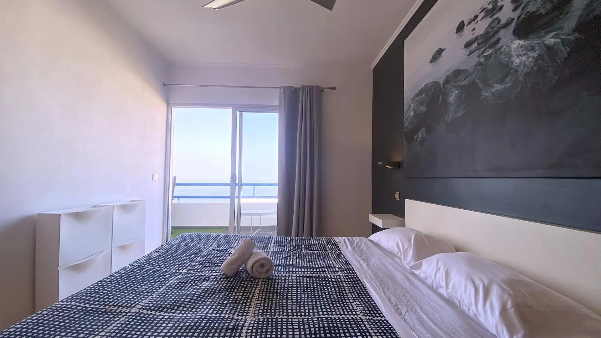 Tropicalidays Paraiso Seafront Apartment Playa Paraiso  0*, Playa Paraiso (Tenerife) Spain